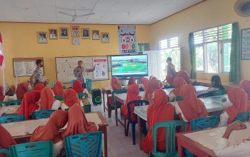 Dorong Pelajar Lanjutkan Pendidikan, Polresta Banggai Kenalkan SMA Kemala Taruna Bhayangkara