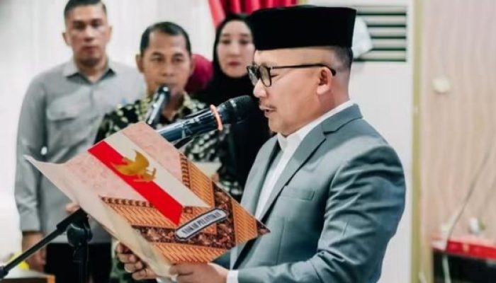 Bupati Banggai Lantik Puluhan Pejabat Administrator dan Pengawas, Berikut Daftar Nama-nama Yang Dilantik