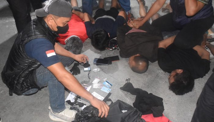 KOMITMEN PENUH: Polda Sulteng Gelar Operasi Besar di Kayumalue dan Tatanga, 15 Orang Positif Narkoba