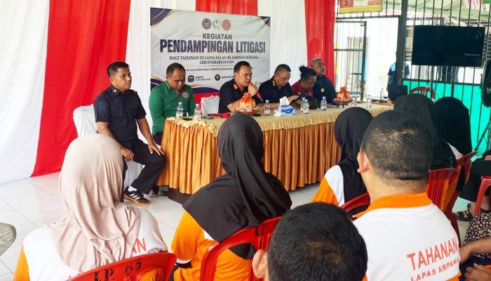 Penuhi Hak Konstitusional, Puluhan Tahanan Lapas Ampana Terima Edukasi Hukum Litigasi